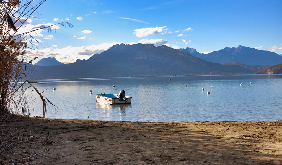 Plage cachée du lac d'Annecy